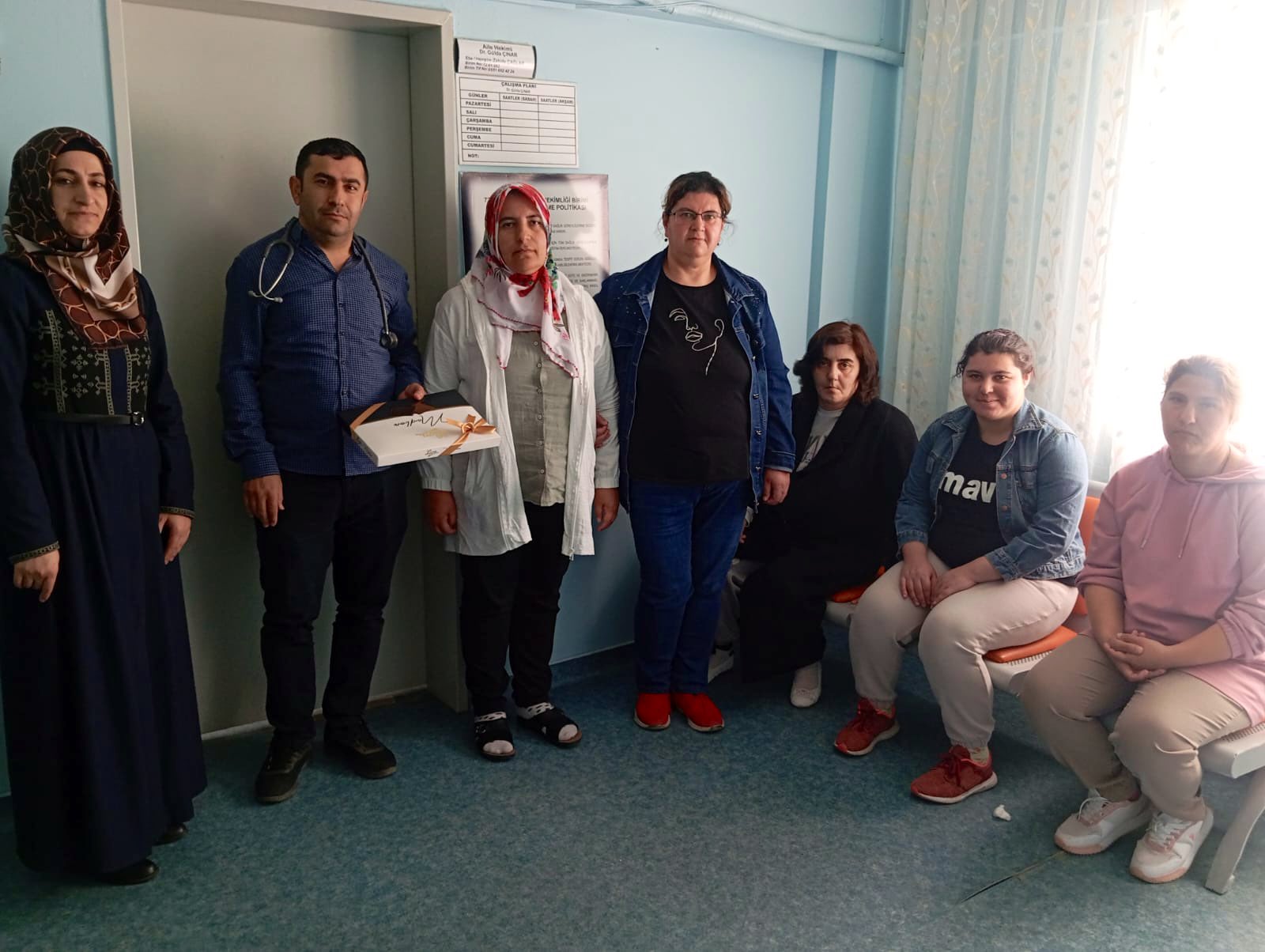 Özel Gereksinimli Bireyler Tıp Bayramı’nda Doktorları Ziyaret Etti