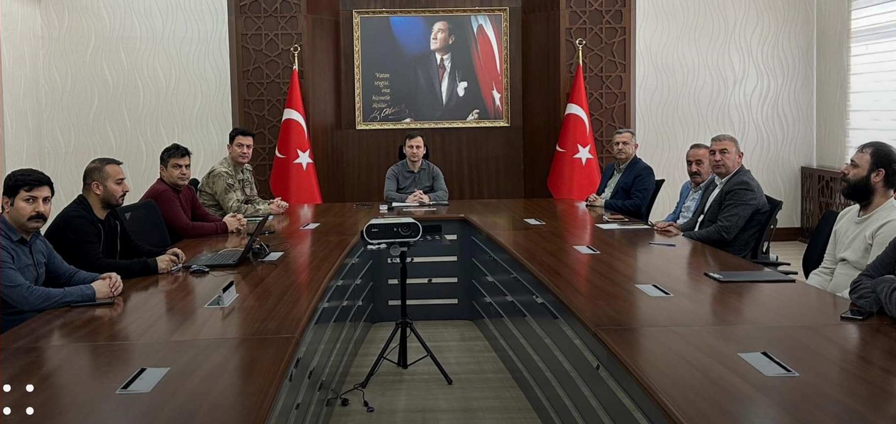 Kozluk Kaymakamlığı’ndan Sokak Hayvanları İçin Toplantı