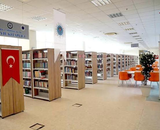 Üniversite Kütüphanesi Hedefini 100 Bin Kitaba Koydu