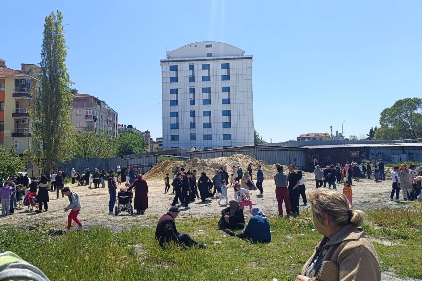 AFAD’dan Kritik Uyarı: Hasarlı Binalardan Uzak Durun!