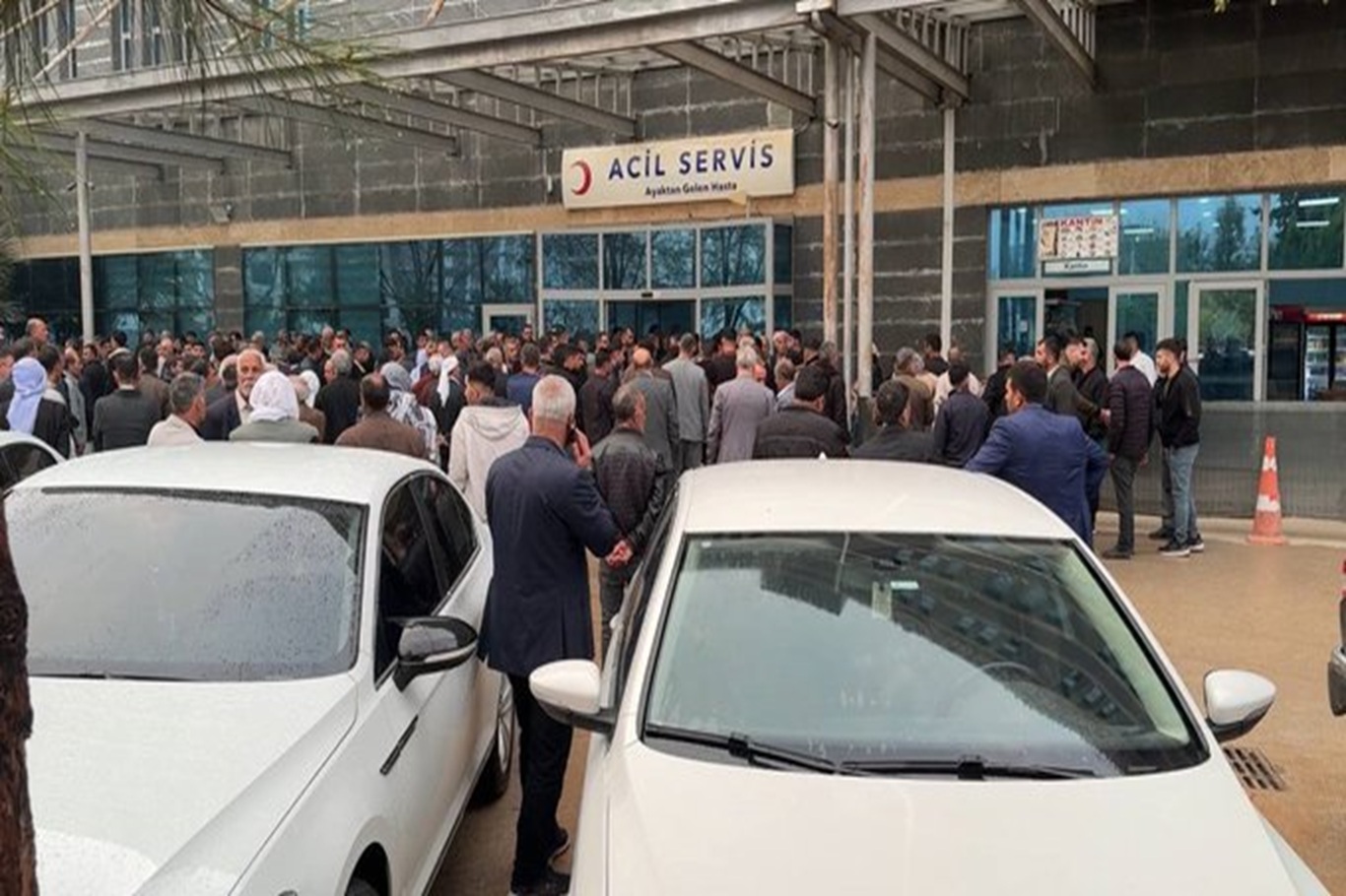 Akraba Aileler Arasında Kız Verme Kavgası: 1’i ağır 8 yaralı