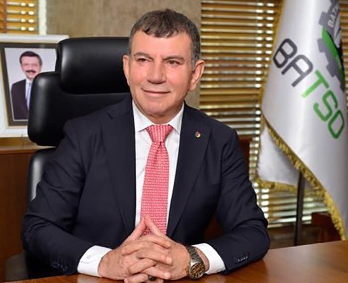 “AVUKATLAR, ADALETİN BEKÇİLERİ, HALKIN VE HAKKIN SAVUNUCULARIDIR”