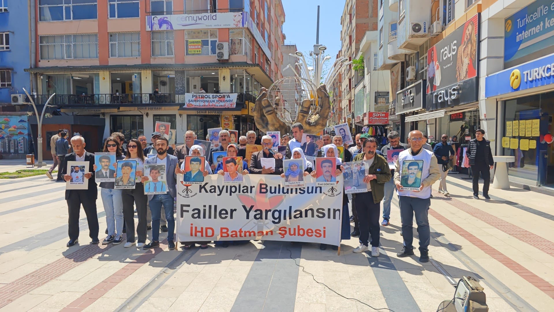 İHD, 681. HAFTA KAYIP EYLEMİNİ GERÇEKLEŞTİRDİ