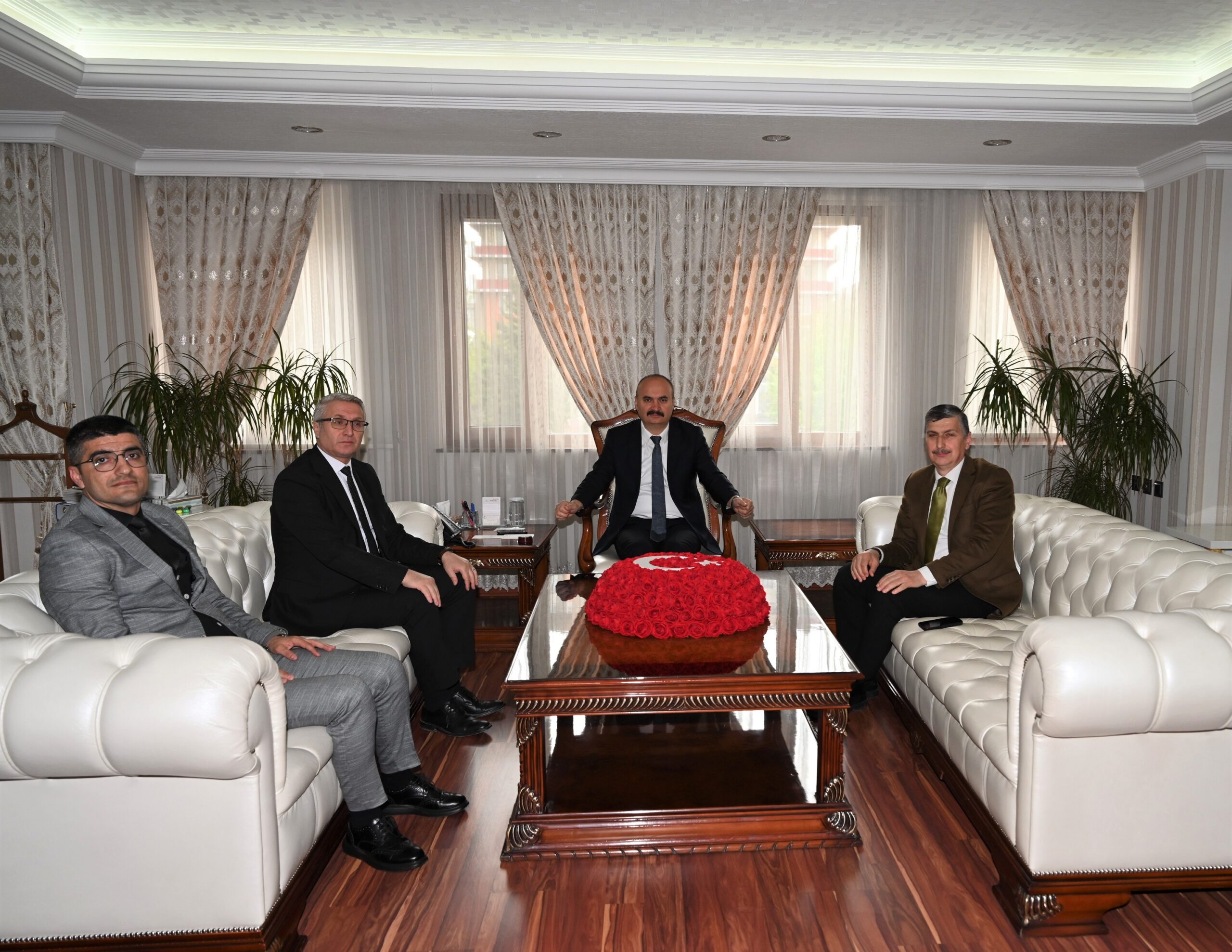 “Öğretmen Akademisi” İçin Vali Canalp’e Ziyaret