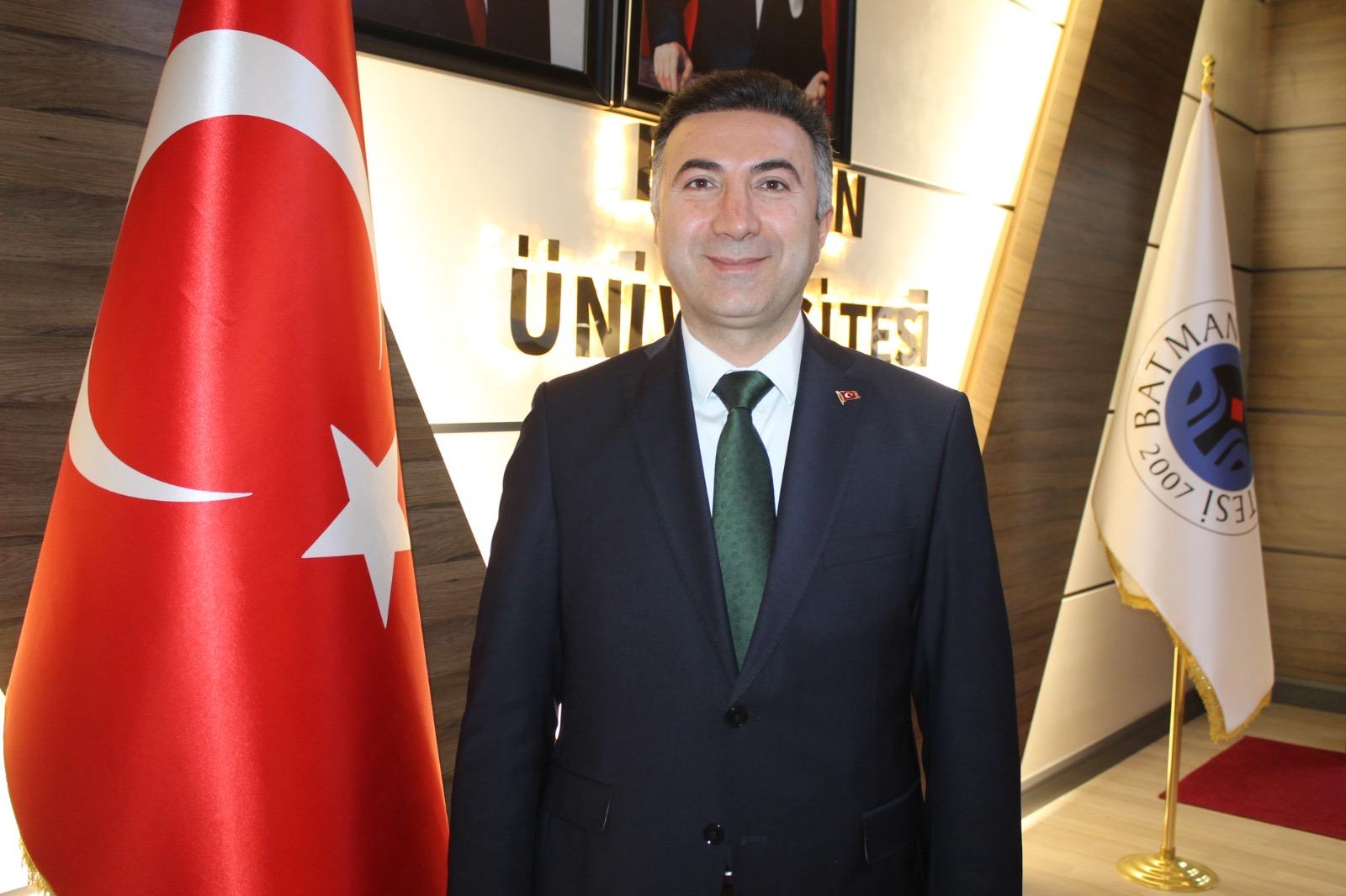 Rektör Demir’den 1 Mayıs Emek ve Dayanışma Günü Mesajı