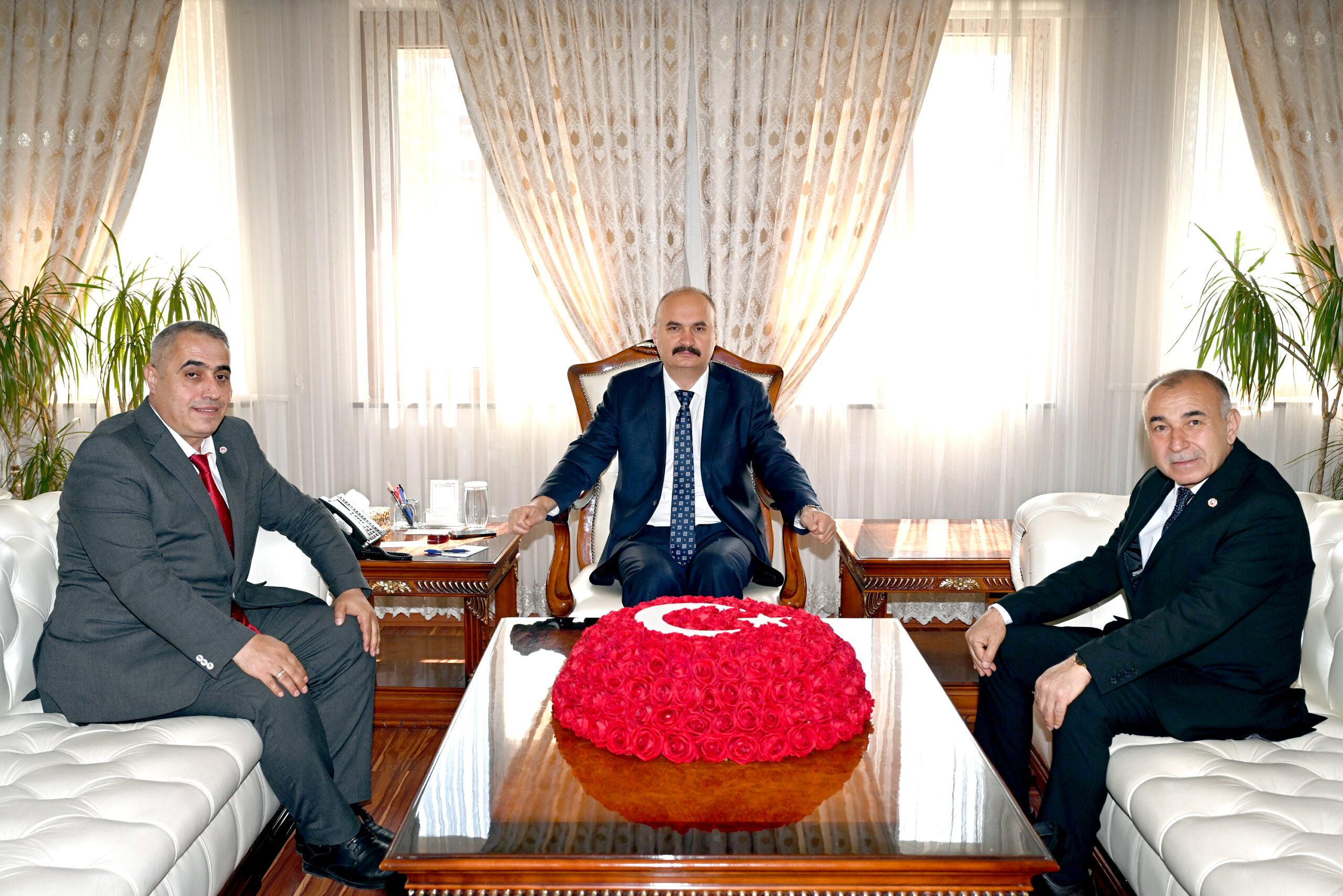 Din-Bir-Sen Heyeti Vali Canalp’i Ziyaret Etti