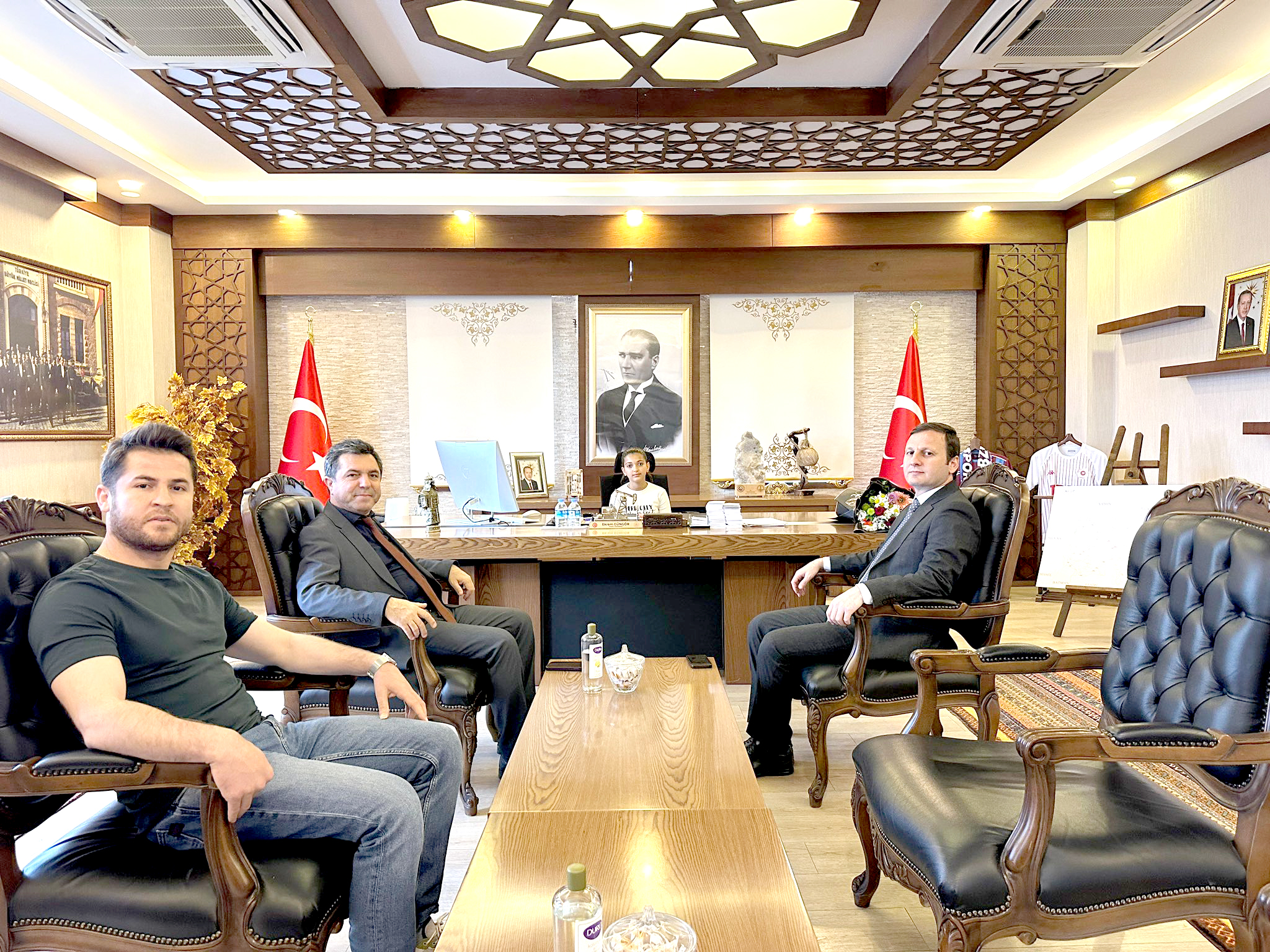 Kozluk’ta Kaymakamlık Koltuğu Minik Hiranur’un!