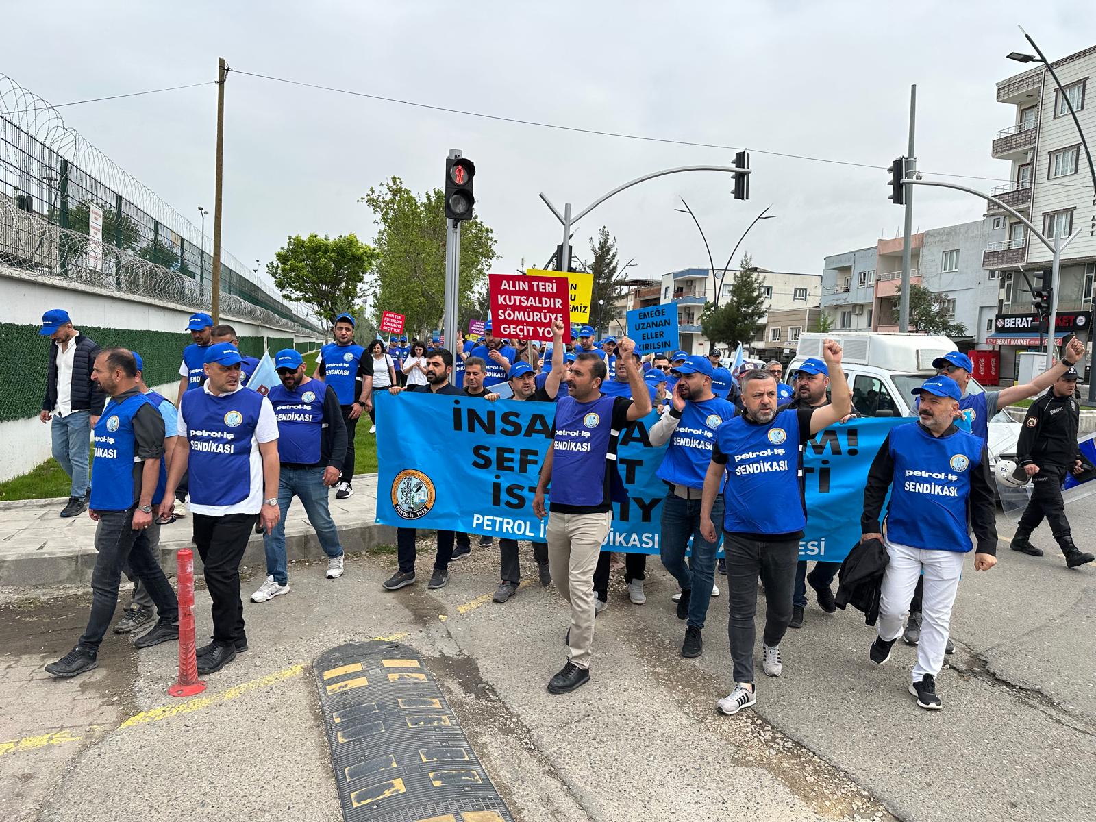 TÜPRAŞ Batman İşçileri 7. Gününde de Eylemde: “Bu Bir Onur Mücadelesi”