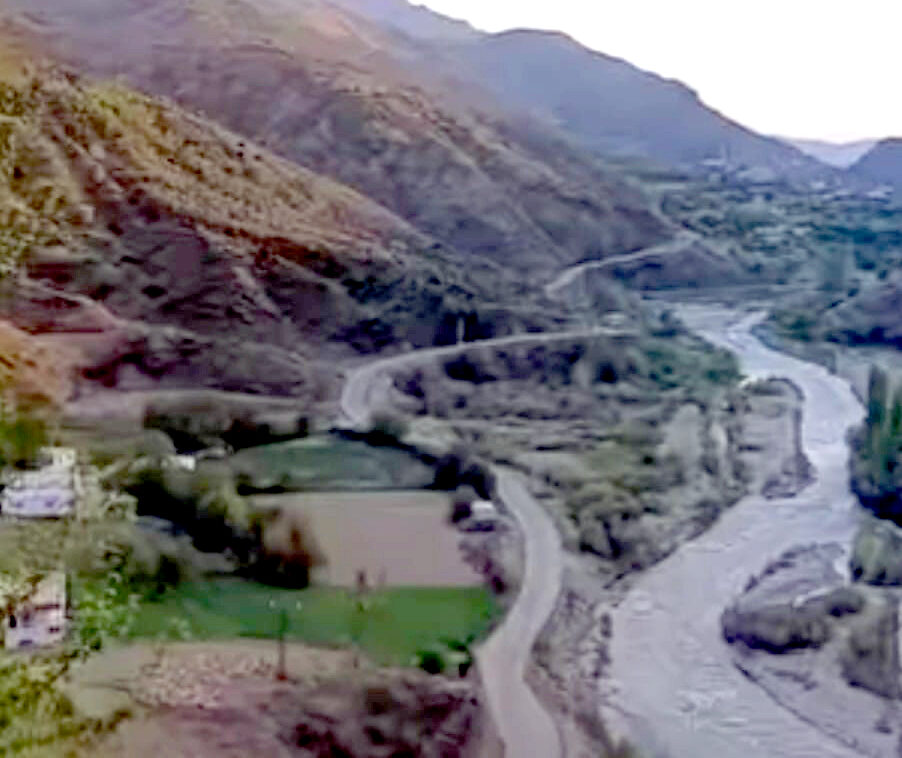 Sason’da Yağmur Sevinci: Çiftçinin Yüzü Güldü