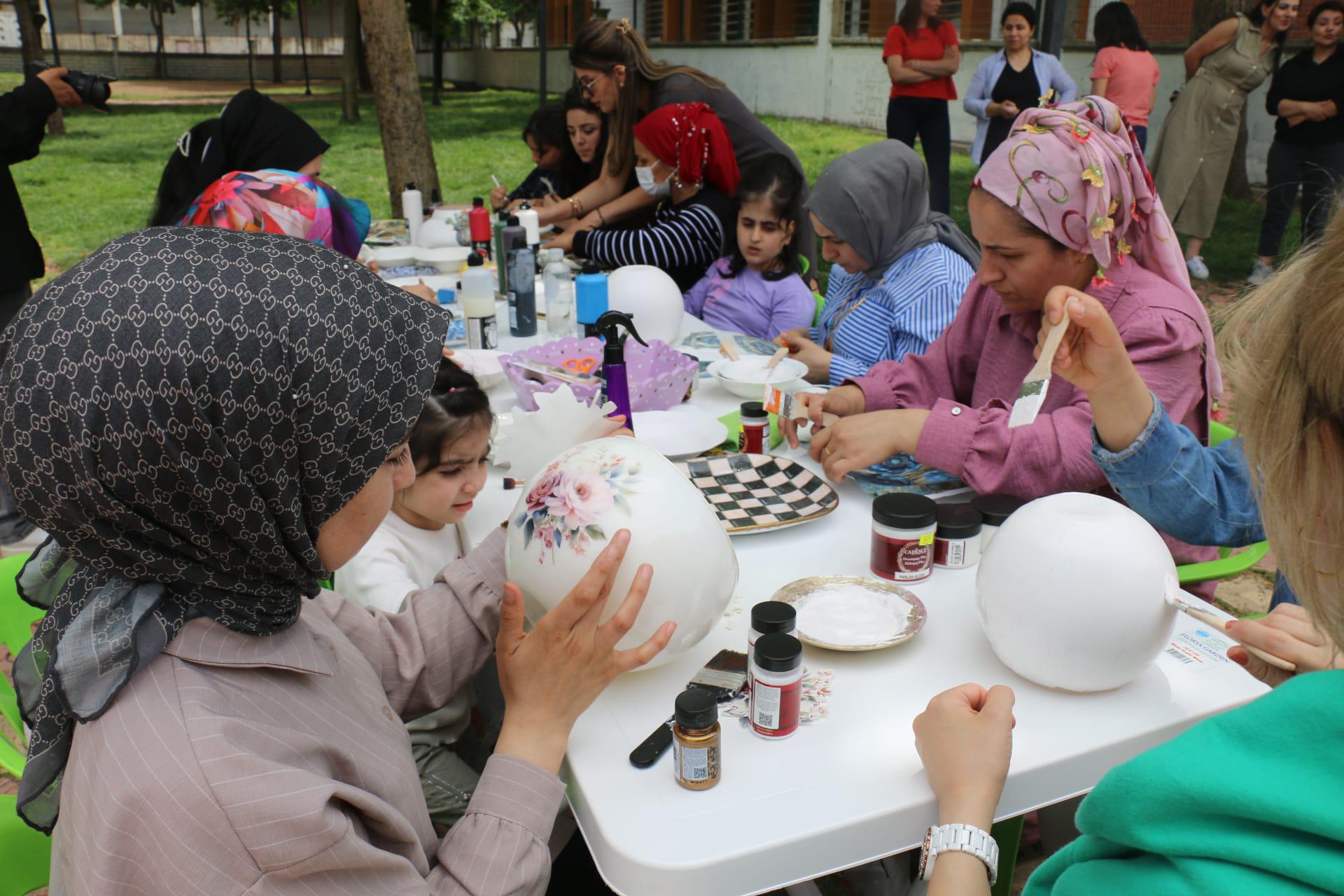 ANNELER GÜNÜ’NE ÖZEL GERİ DÖNÜŞÜM ATÖLYESİ