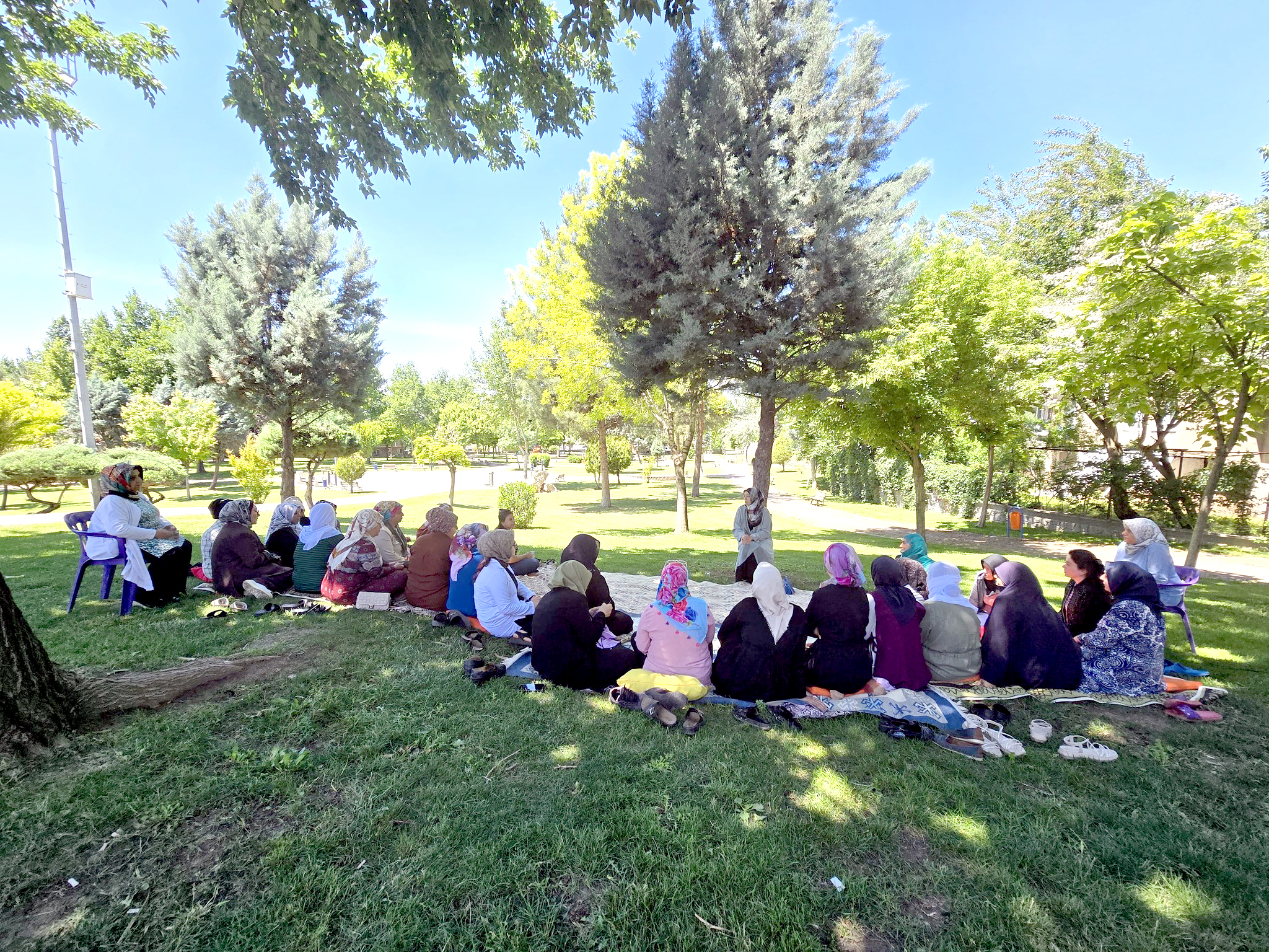 Aile Ahlakı Konulu Açık Hava Sohbeti Düzenlendi
