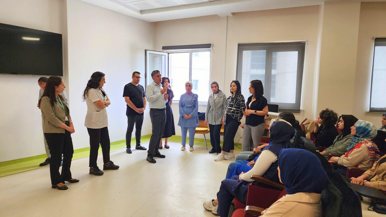 Ebeler İçin Doğum Eğitimi Gerçekleştirildi