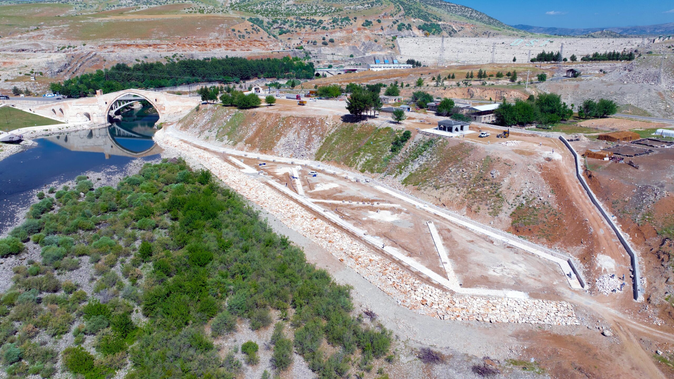 Malabadi Mesire Alanı Projesinde Çalışmalar Sürüyor