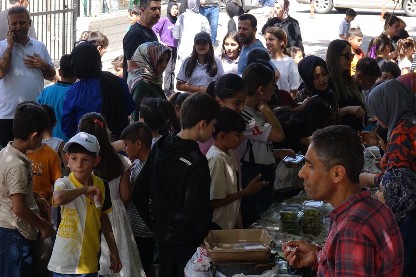 Okullarda Gazze İçin Kermes Desteği