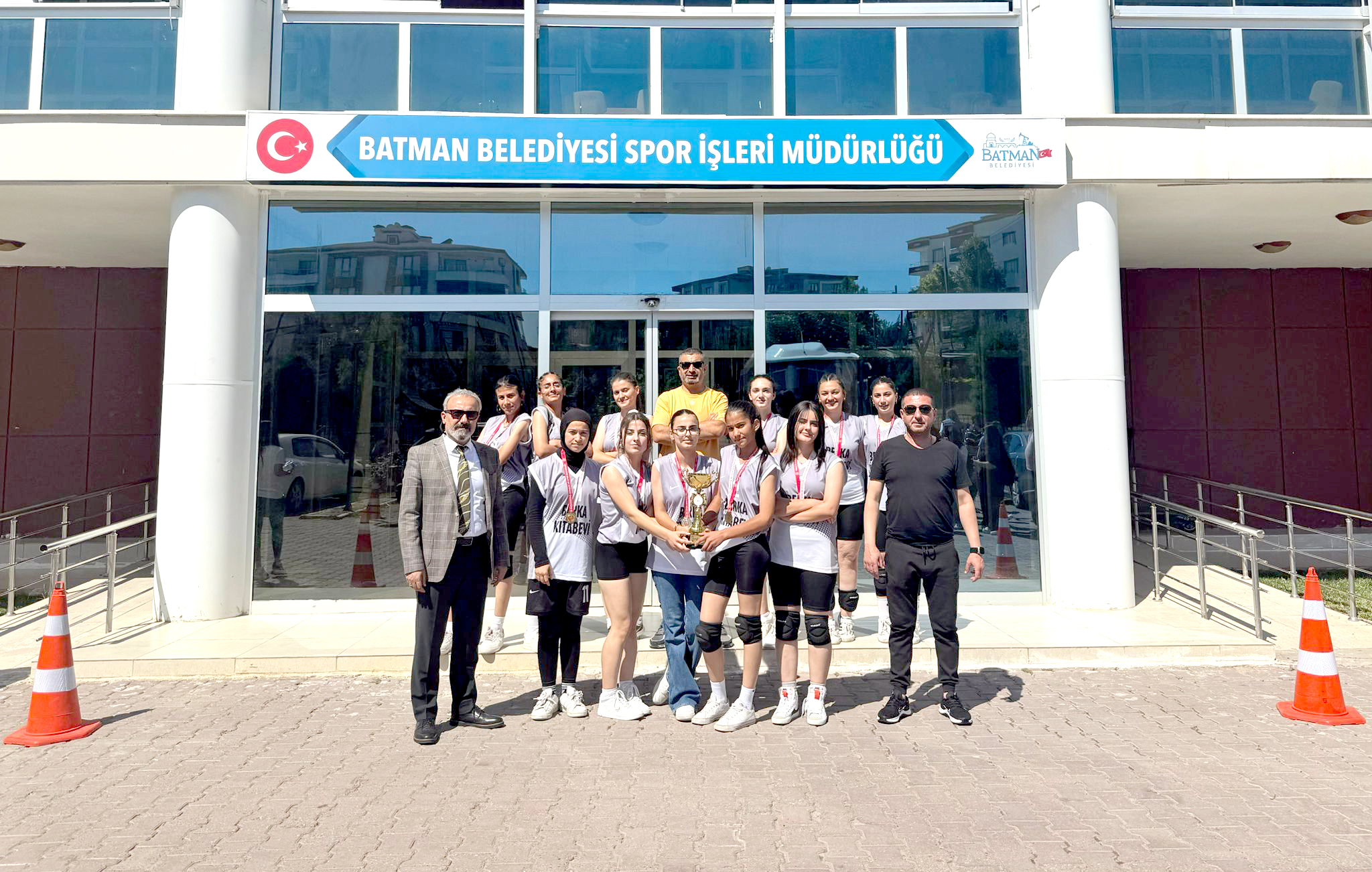 Voleybolda Şampiyon Batman Kız Anadolu Lisesi