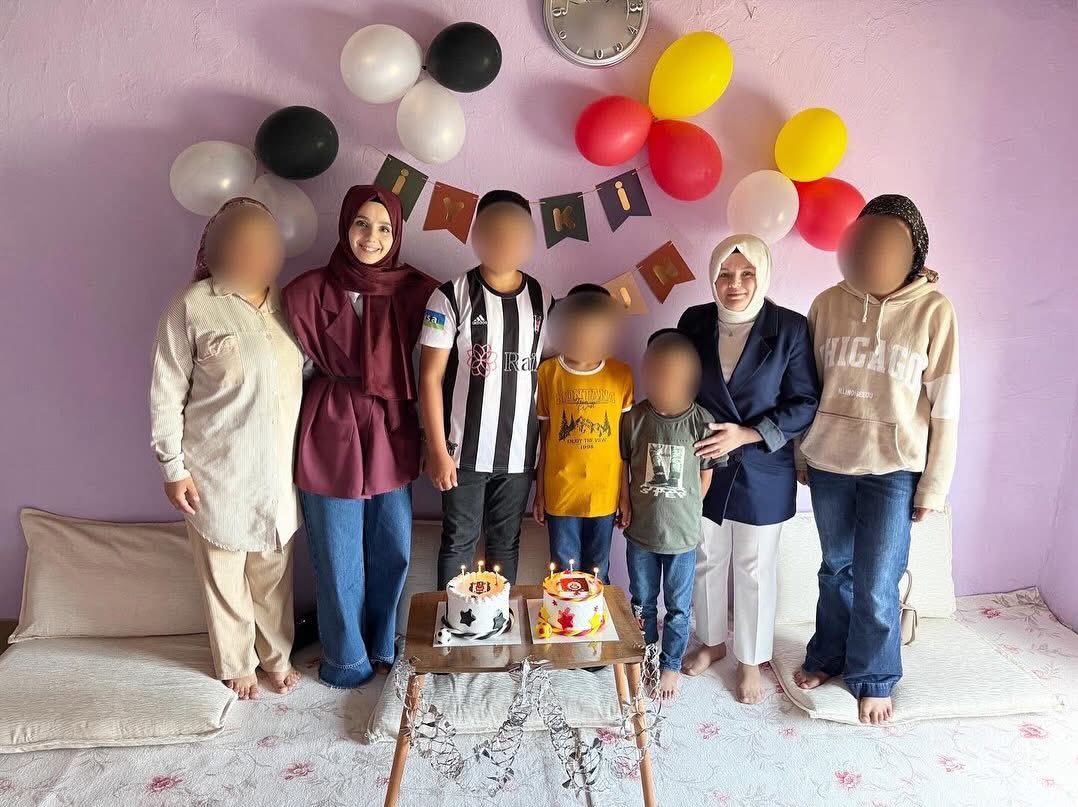 Yetim ve Öksüz Çocuklara Doğum Günü Sürprizi