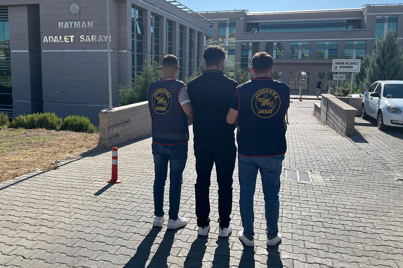 30 Suç Kaydı Bulunan Firari Yakalandı