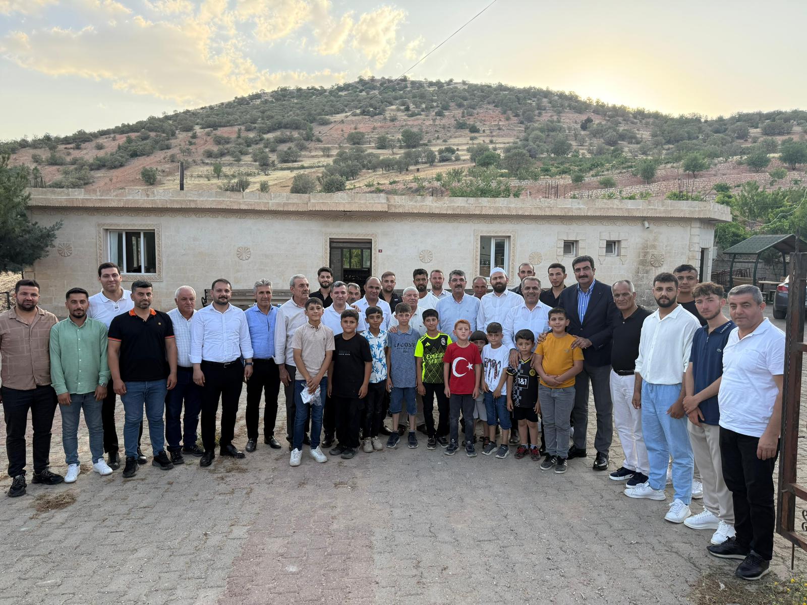 AK Parti Teşkilatı, Köylerde Vatandaşlarla Buluştu