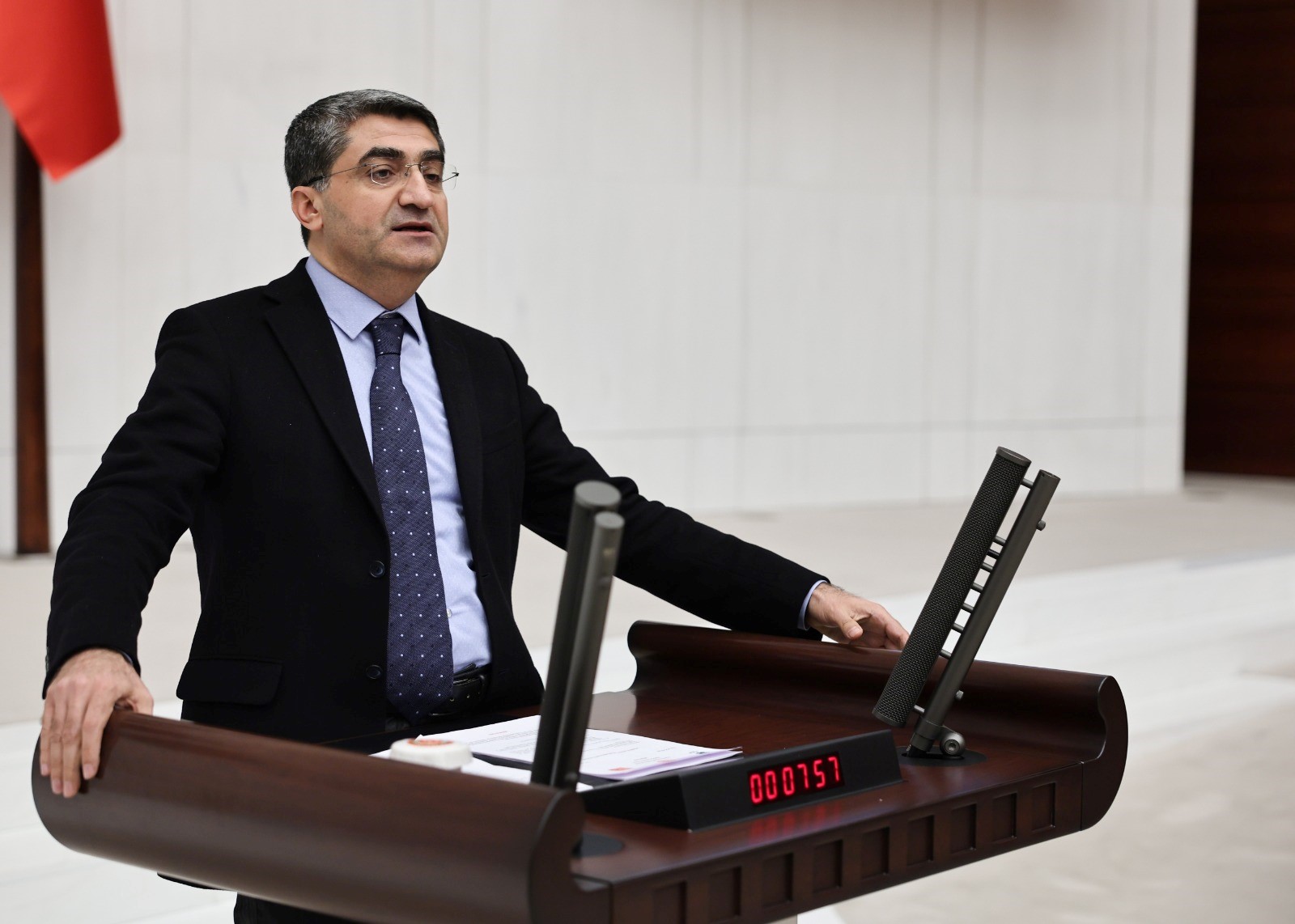 Ekmen, “Zeytinlikler madene feda edilemez”