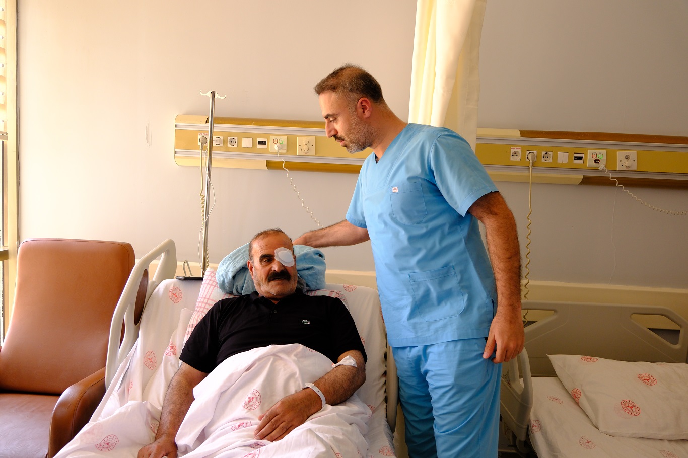 Göz Kliniğinde Günde 40 Ameliyat Yapılıyor