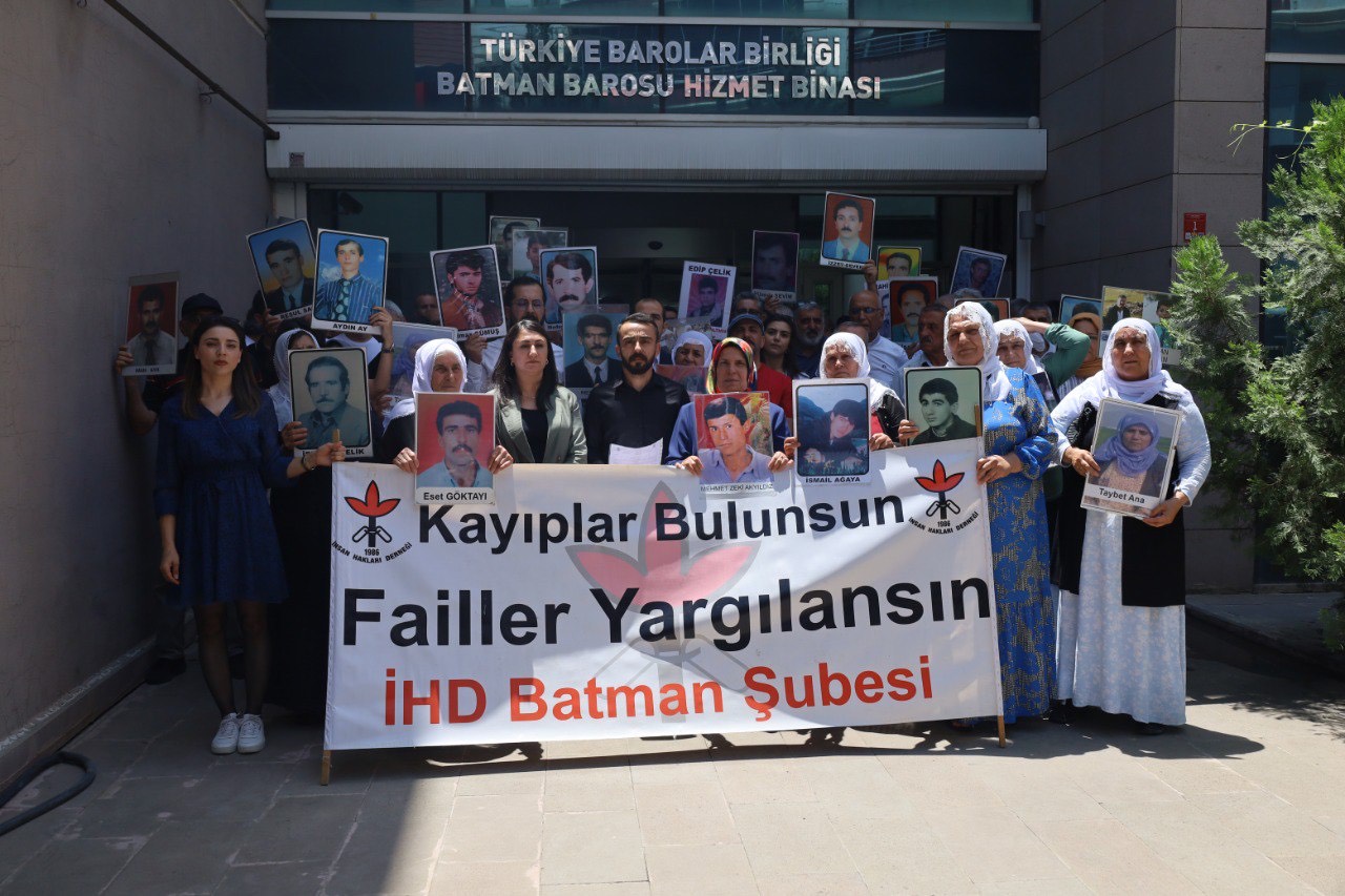 İHD, 689. Haftada Kayıpları Andı