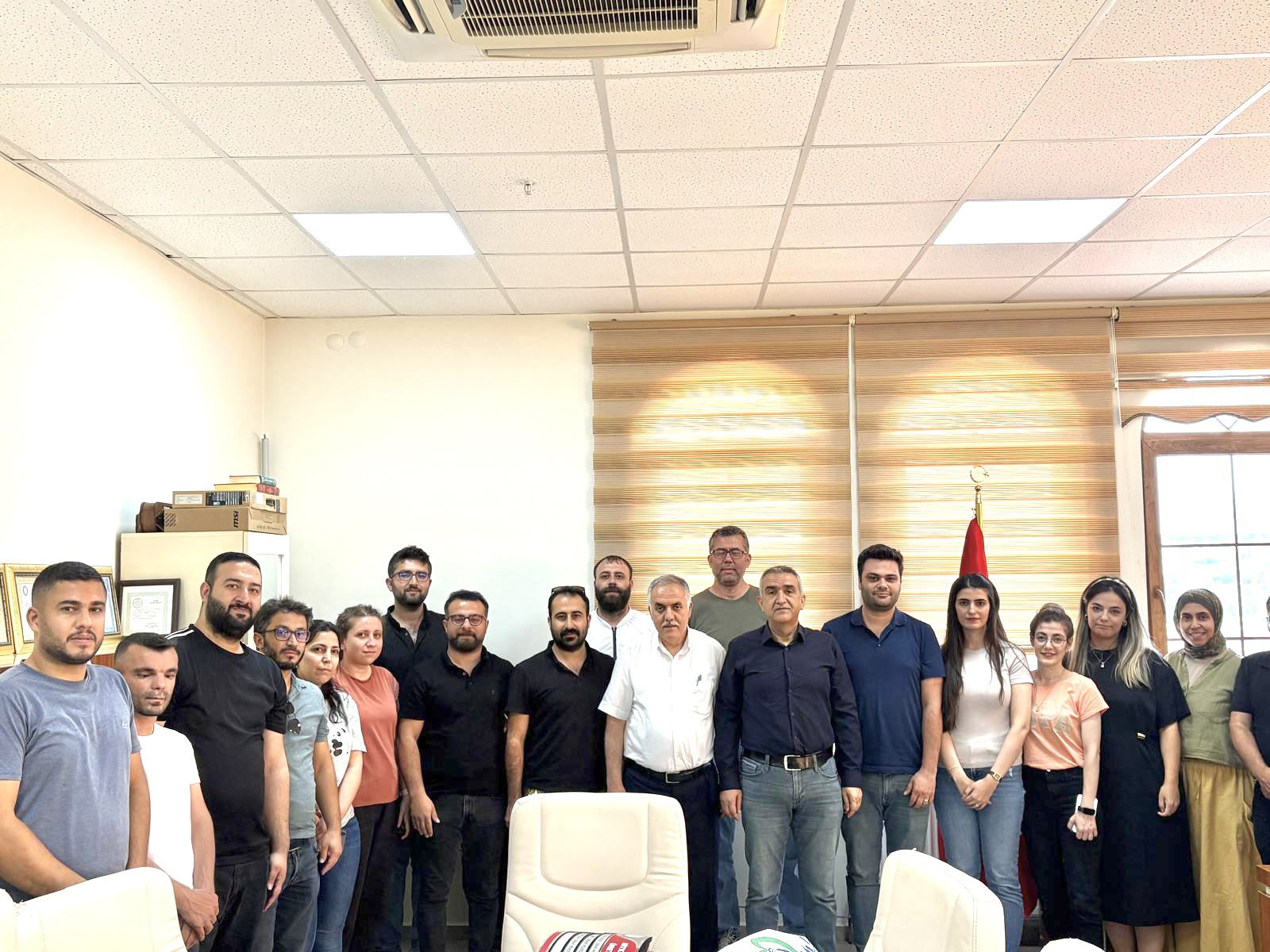 İl Müdürü Aydın Kozluk’ta Personelle Buluştu