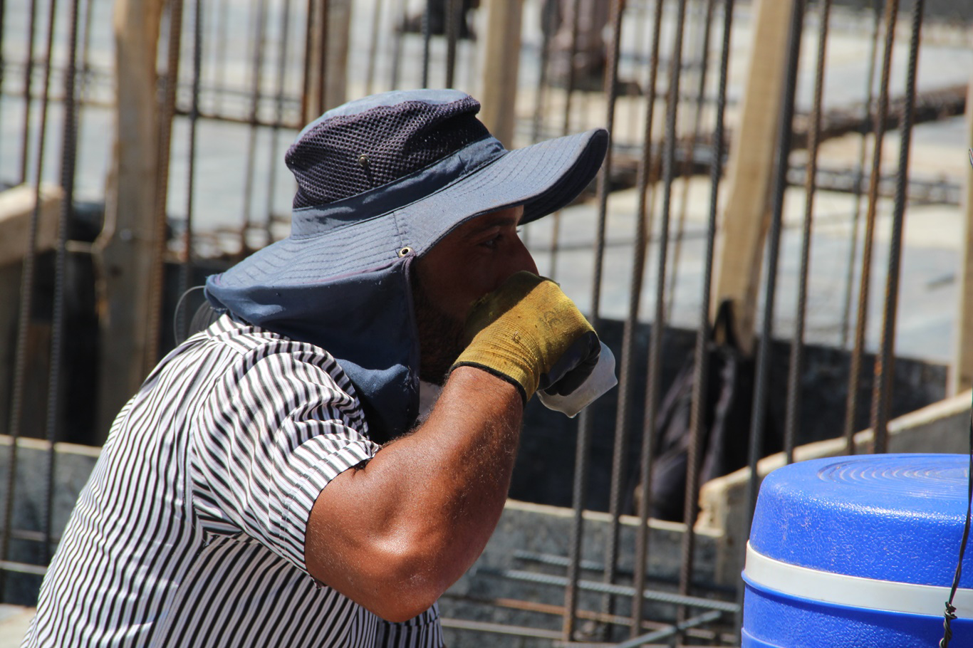 İnşaat Emekçilerinin Zorlu Sıcak Mesaisi