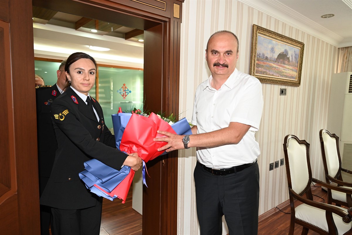 Vali Canalp’e Jandarma’dan 186. Yıl Ziyareti