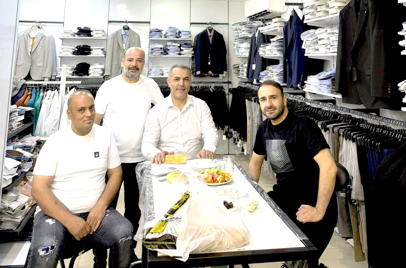 Şansi, Esnafla Kahvaltıda Buluştu