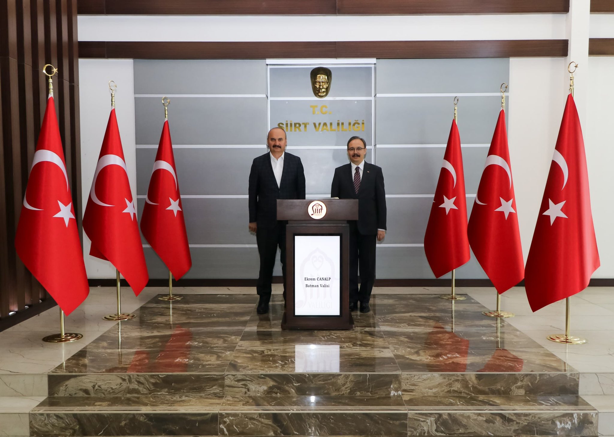 Vali Canalp’ten Siirt Valisi Kızılkaya’ya Nezaket Ziyareti