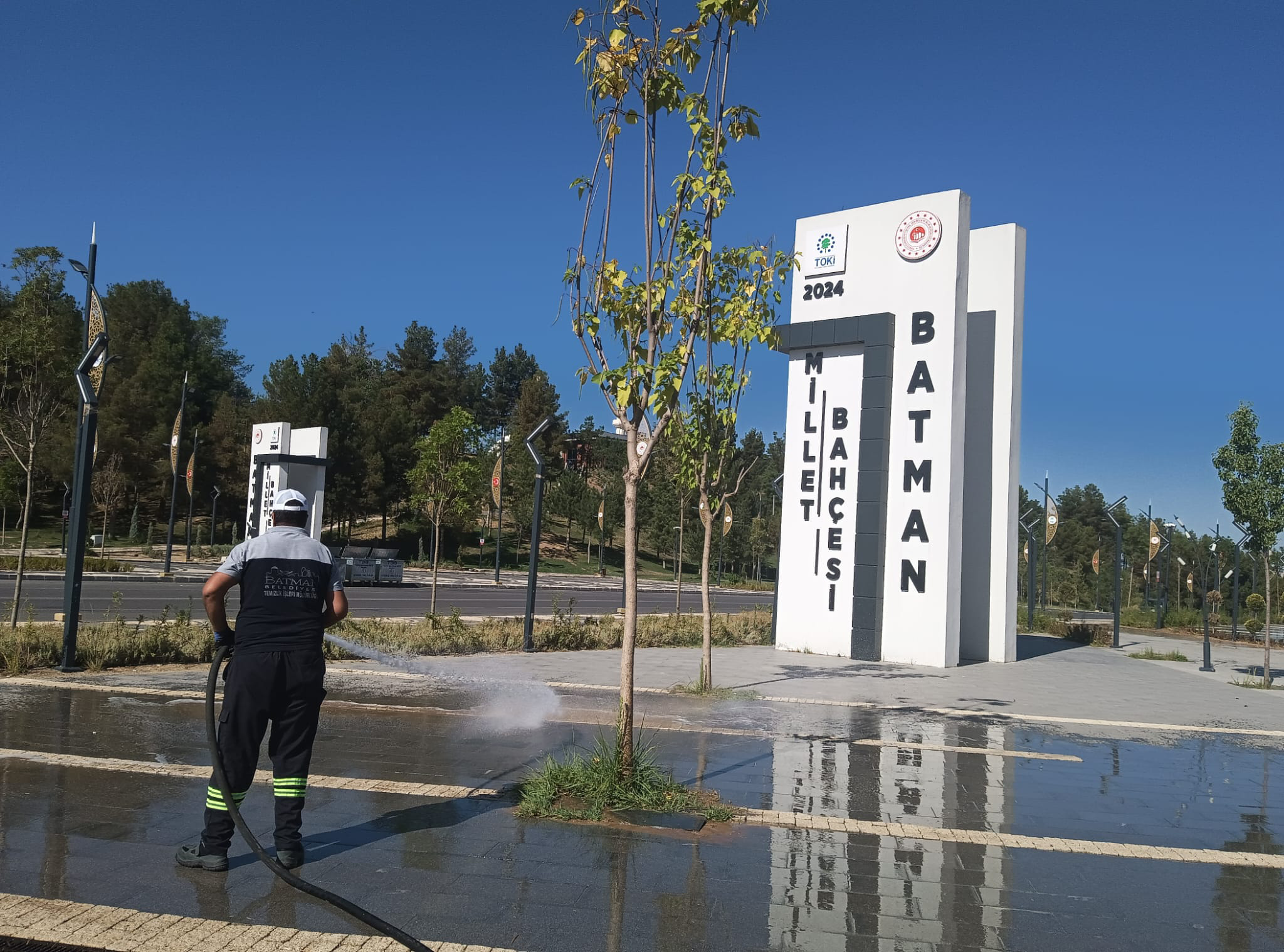 Esentepe Millet Bahçesi’nde Kapsamlı Temizlik