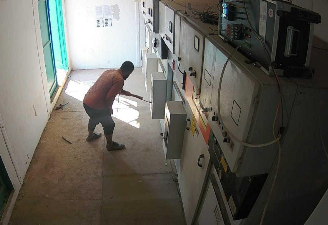 Mardin’de Trafoya Kaçak Giriş Kamerada