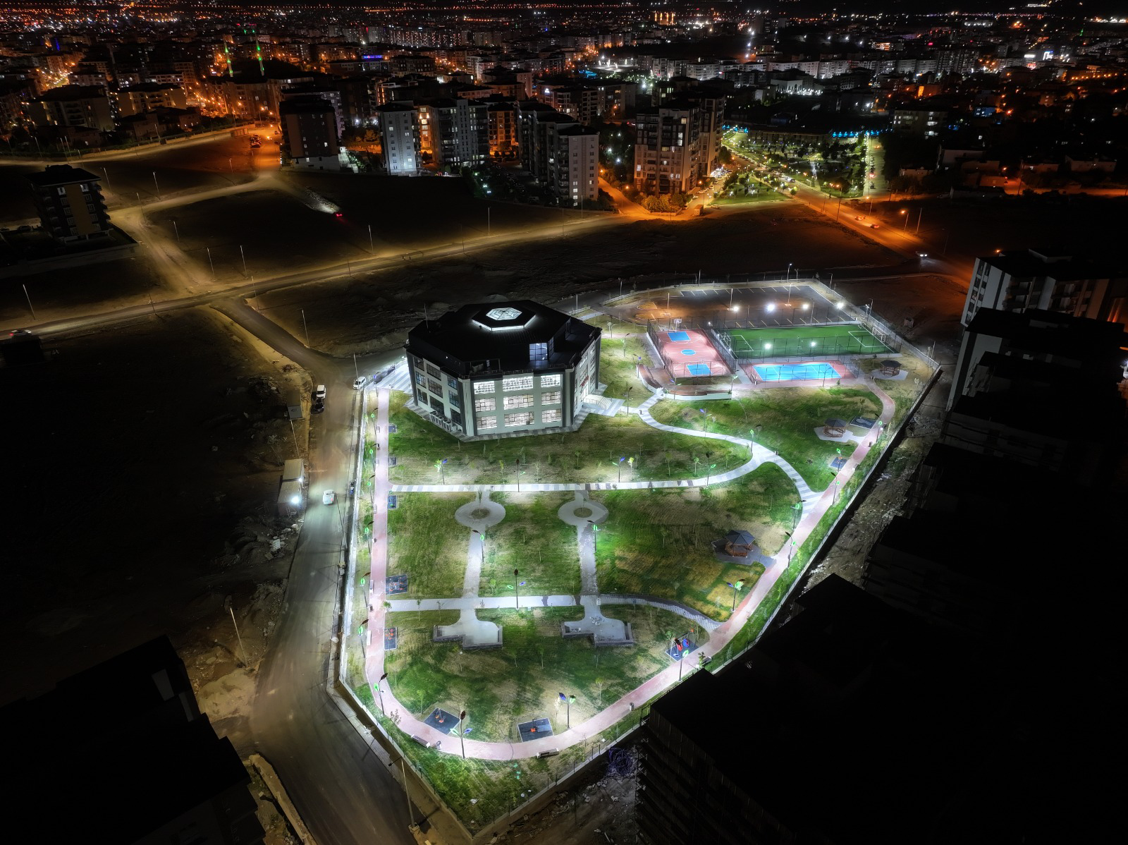 Türkiye’nin İlk Sivil Toplum Merkezi Batman’da Açılıyor