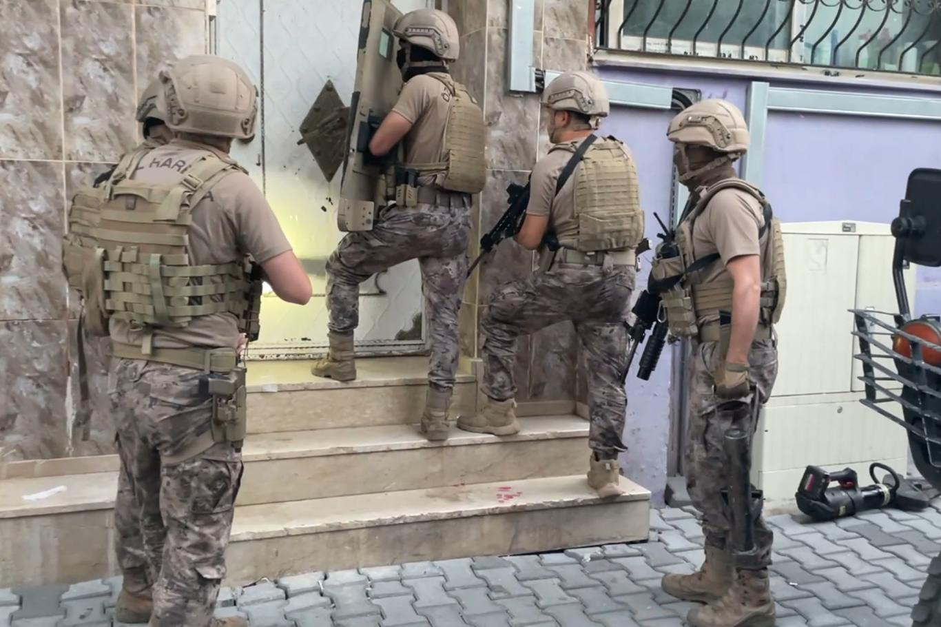 Uyuşturucu Operasyonunda 7 Kişi Tutuklandı