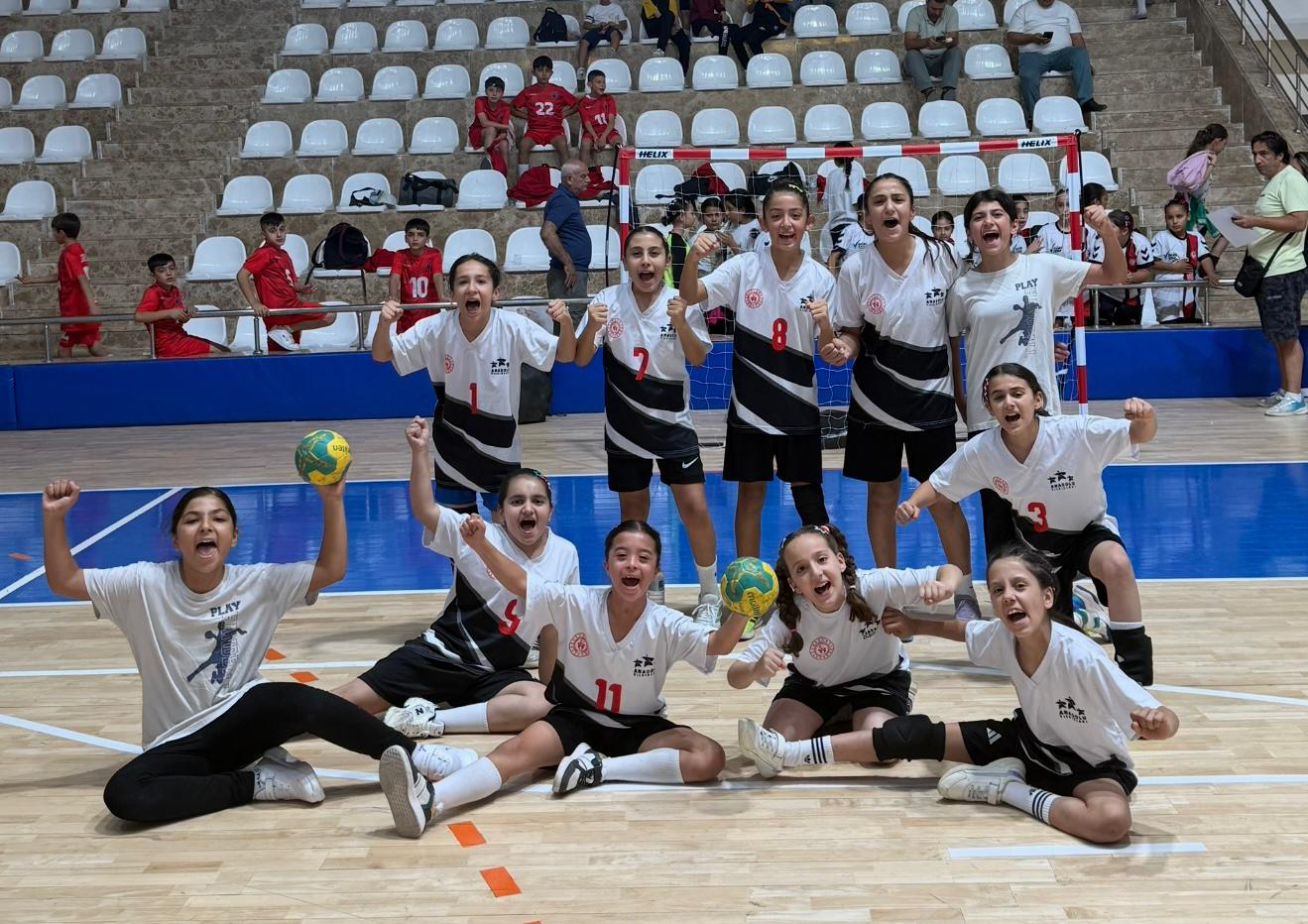 Minik Kızlar Türkiye Şampiyonu