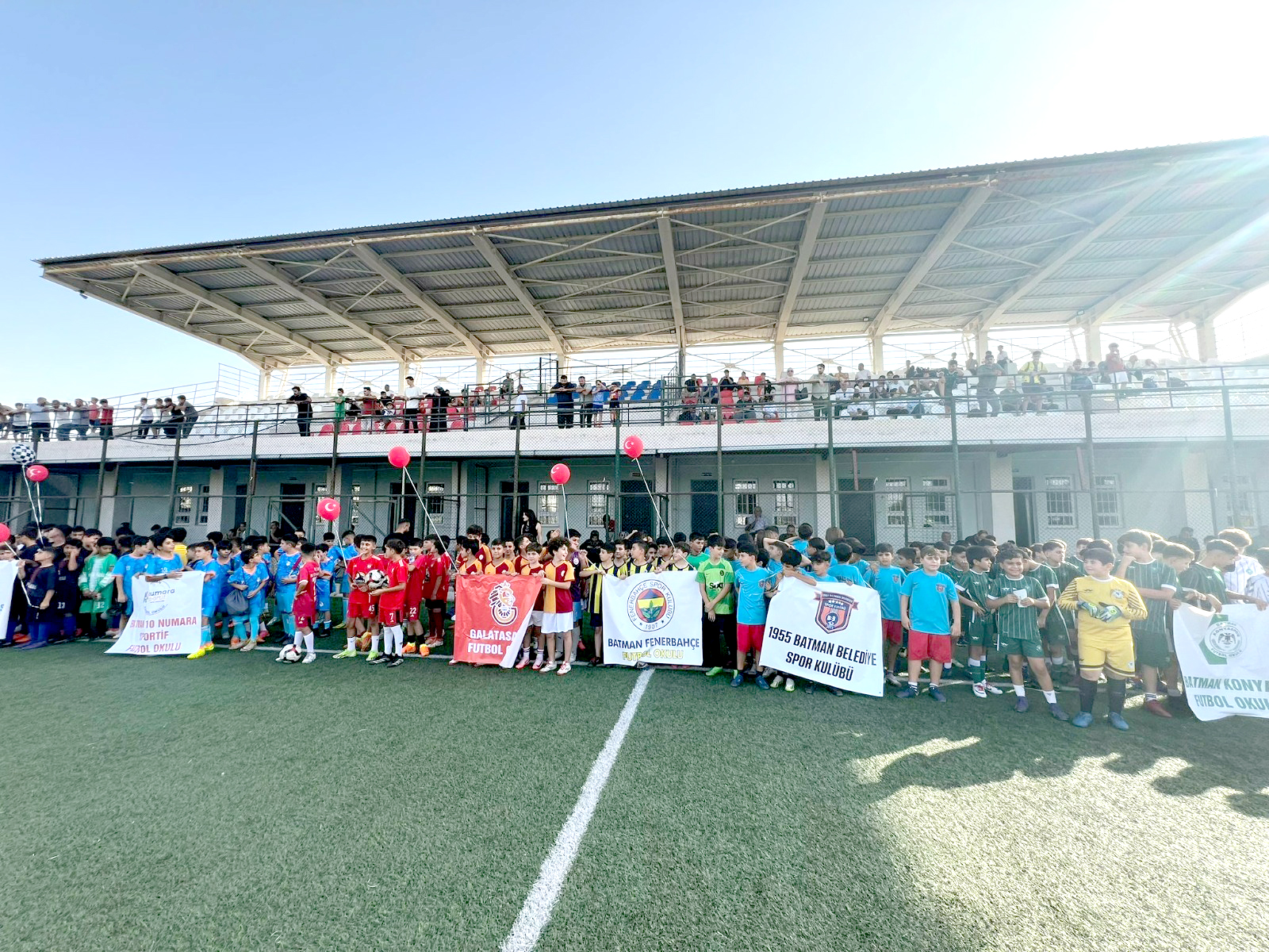 Minikler Futbol Şenliği Başladı