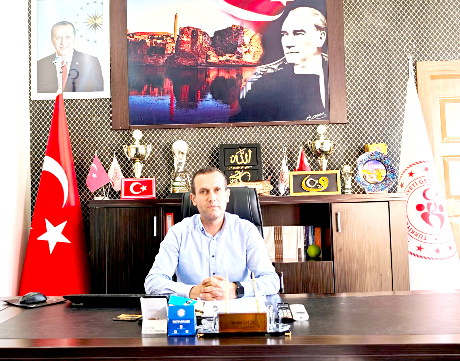 Şahin’den Anlamlı Çağrı: “Çiçek Yerine Gazze’ye Bağış Yapalım”