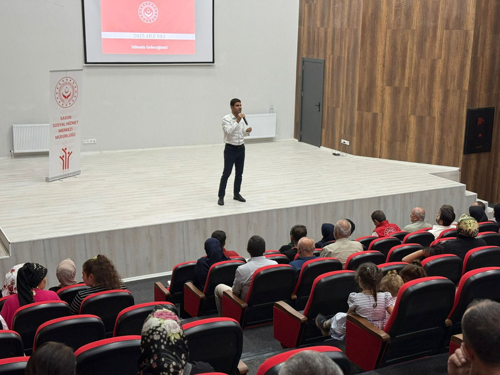 Sason’da Engelli Ailelerine Mevzuat Eğitimi