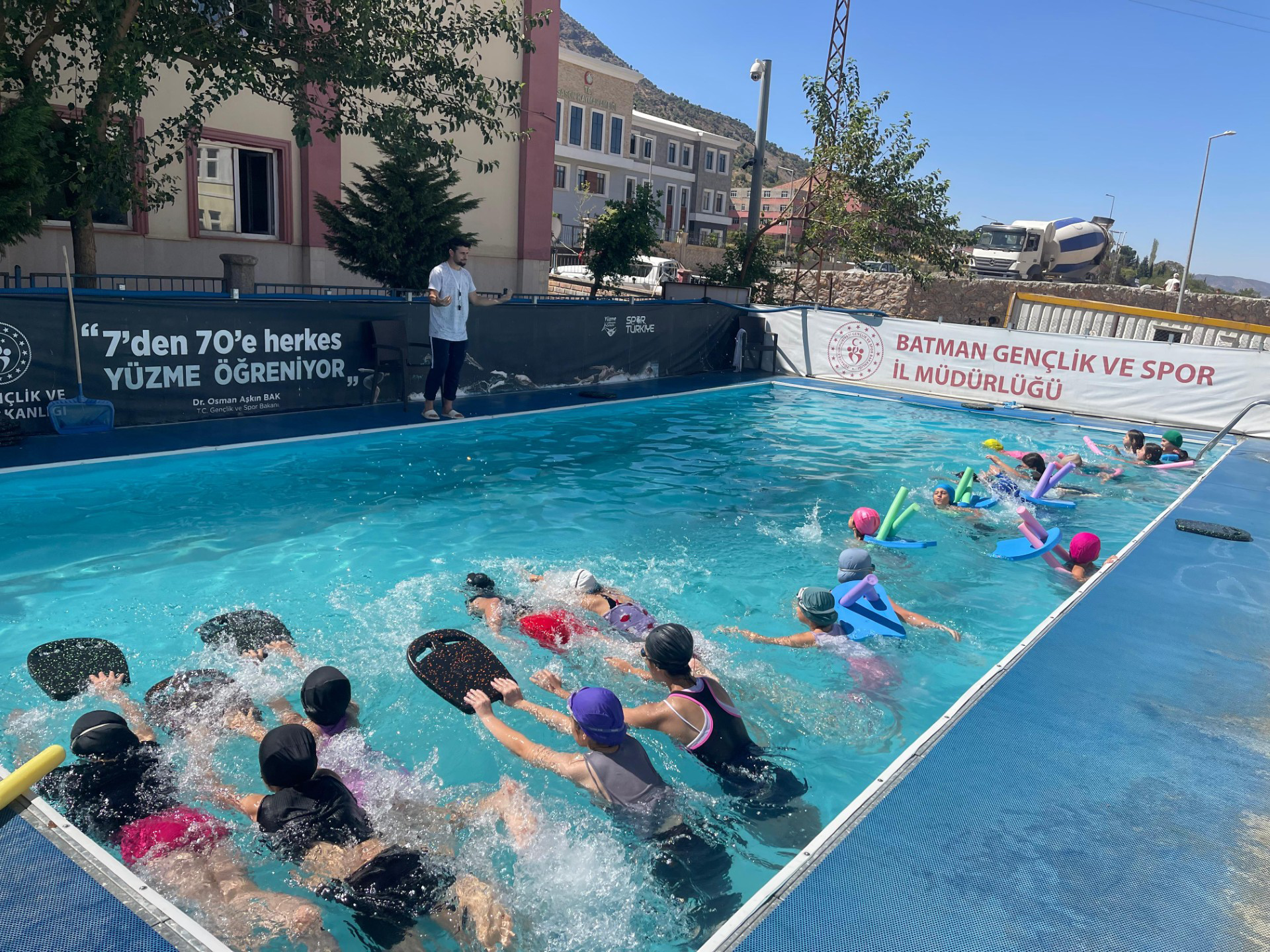 Sason’da Yüzme Kurslarına Yoğun İlgi