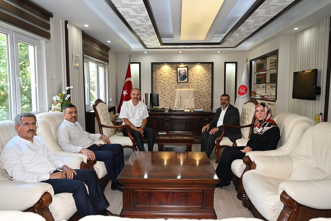 Vali Canalp İl Müftülüğünü Ziyaret Etti