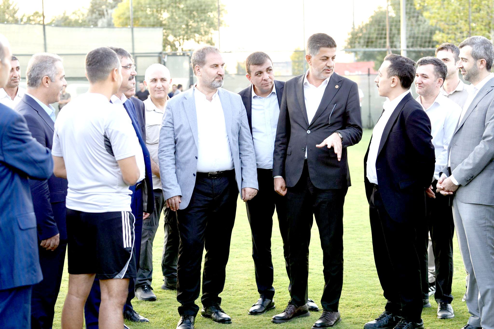 AK Parti Heyetinden Batman Petrolspor’a Ziyaret