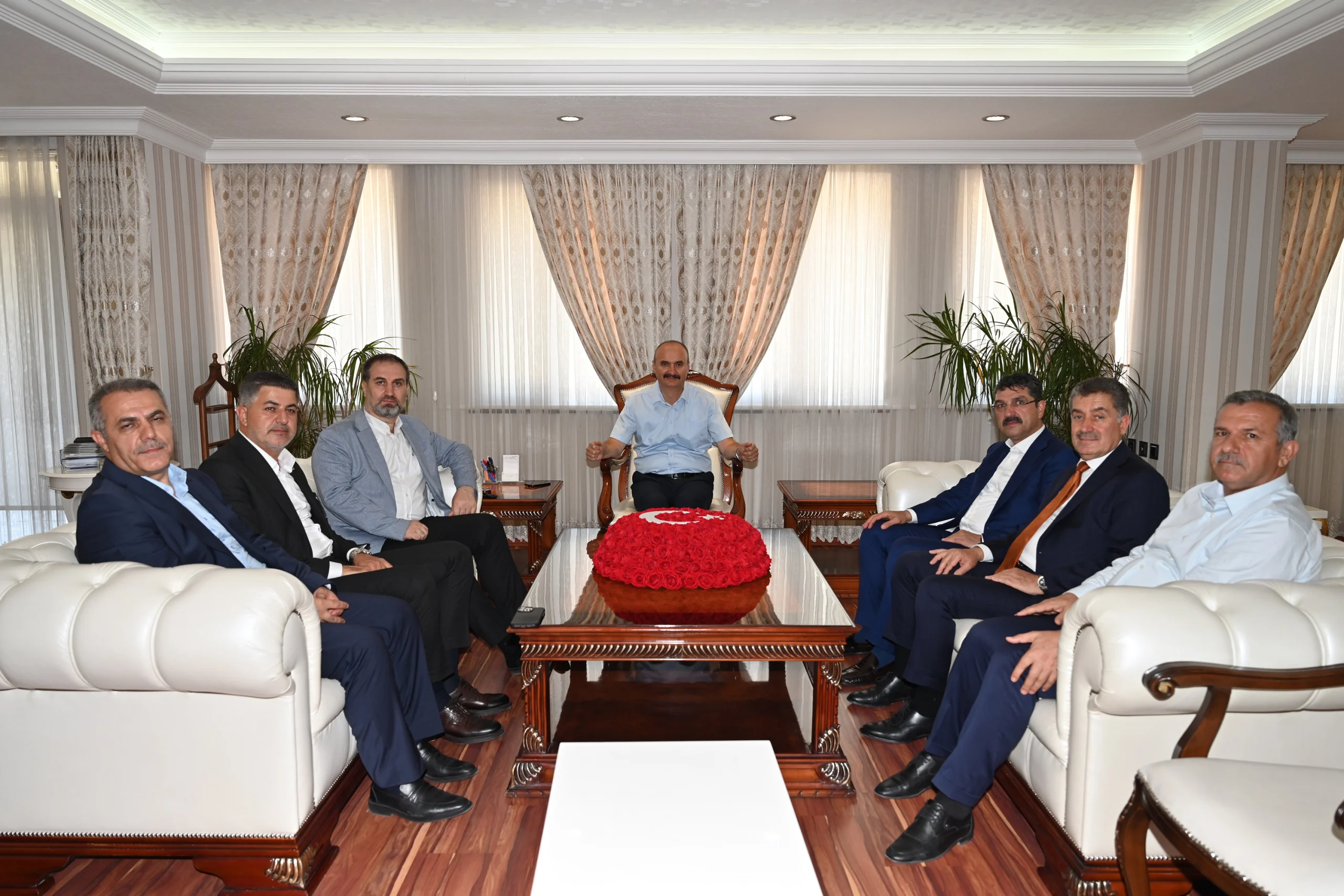 AK Parti Heyetinden Vali Canalp’e Ziyaret