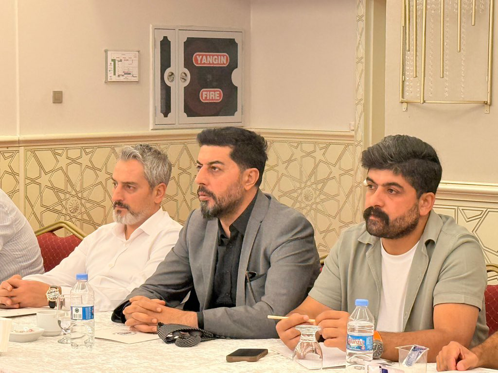Diyarbakır Barosu’nda “Çözüm ve Diyalog” Toplantısı Gerçekleşti