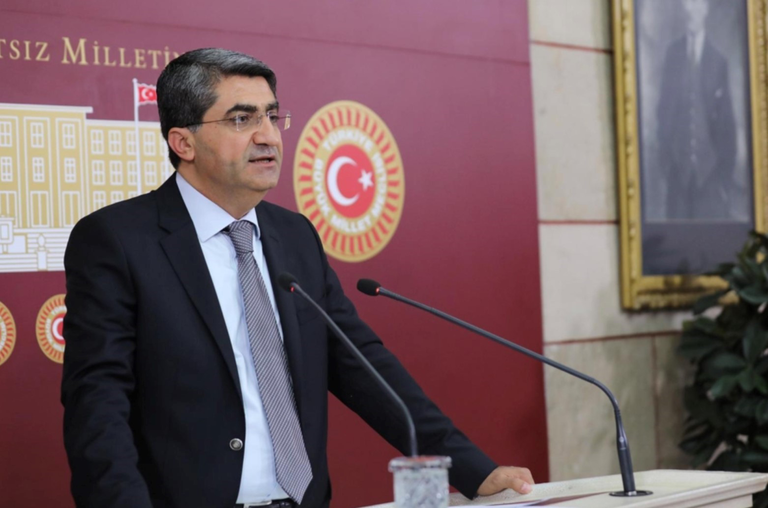 Ekmen’den Balık Ölümleri İçin Soru Önergesi