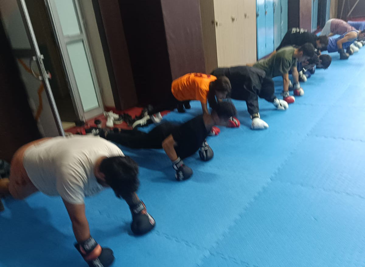 Gençlere Kick Boks Eğitimi