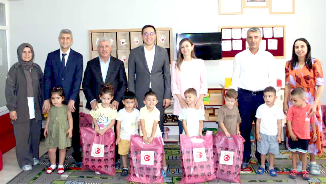 Gercüş’te Minik Öğrencilere Hediye Sürprizi