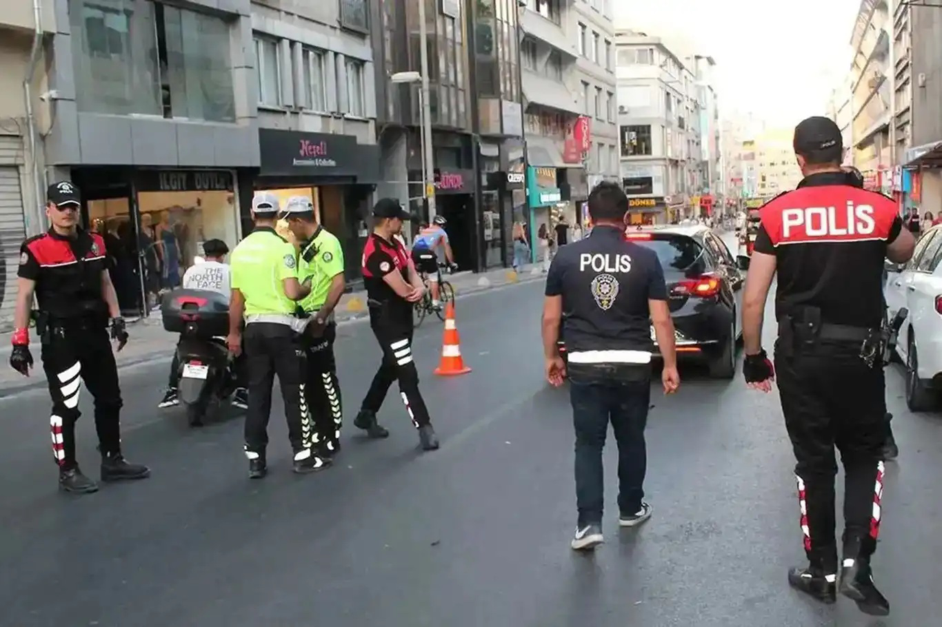 İstanbul’da Huzur Uygulamasında 1.147 Gözaltı