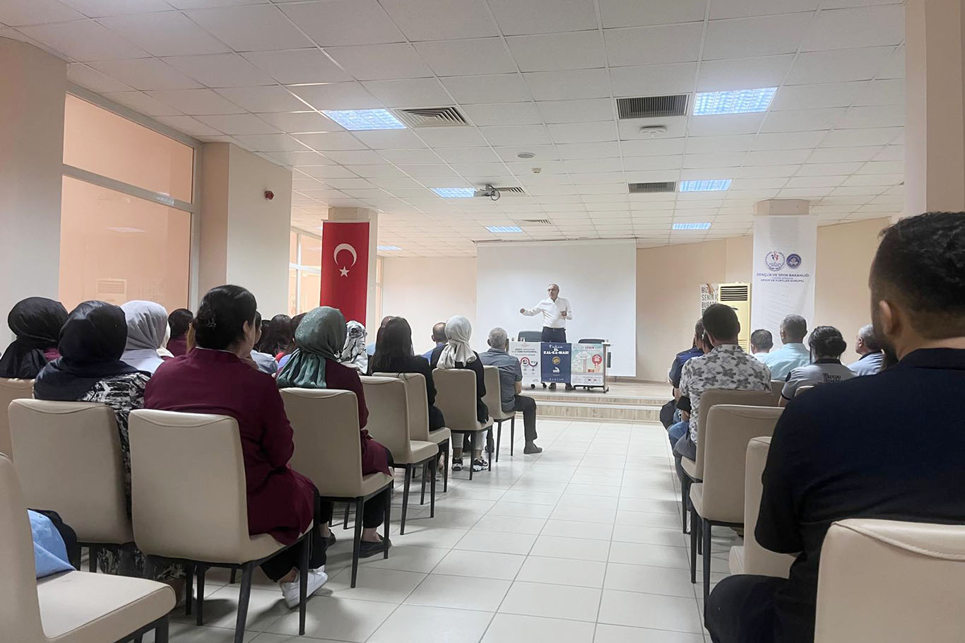 Yurt Personeline “Güvenlik ve Hijyen” Eğitimi Verildi