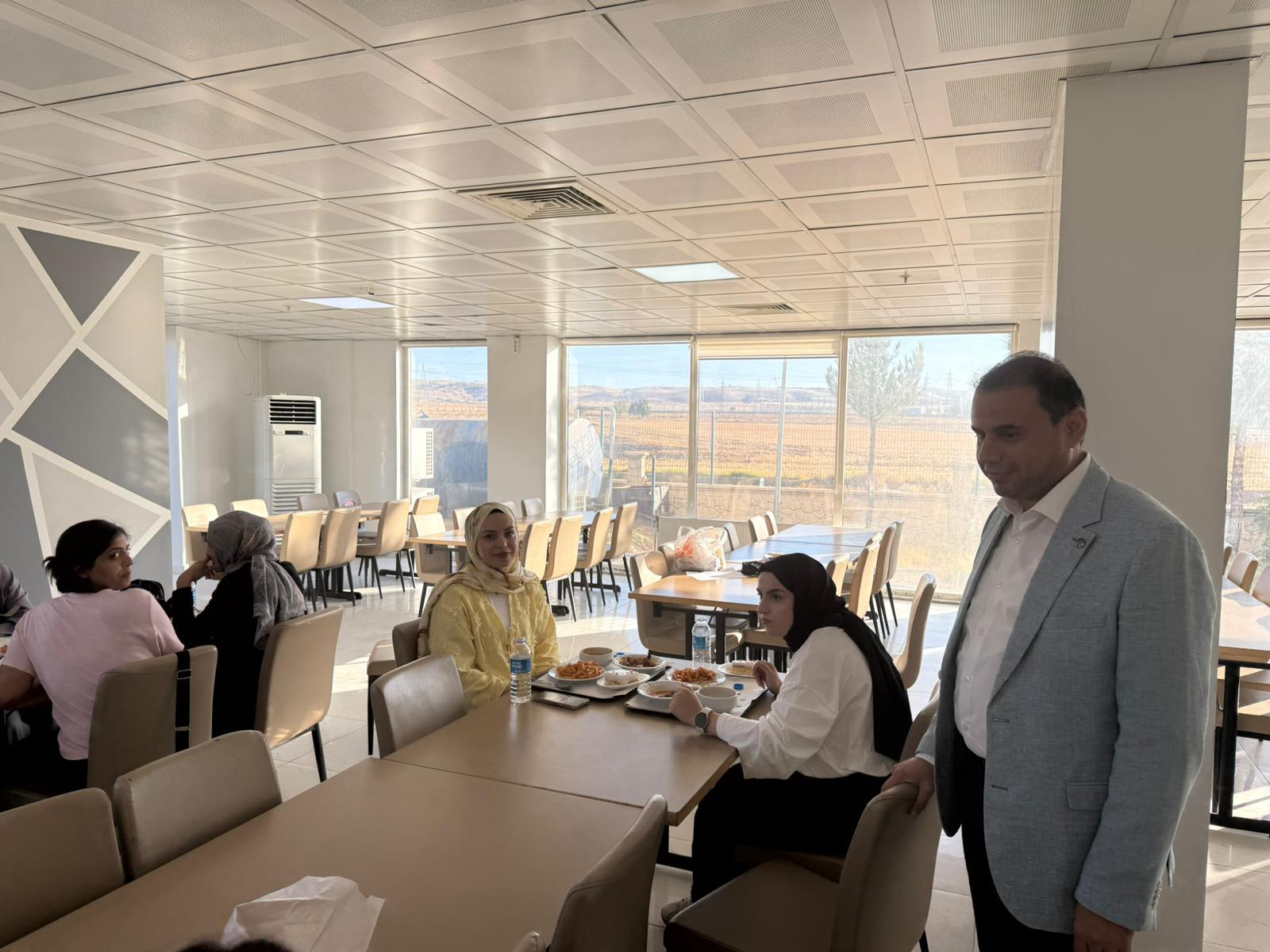 Kız Yurtlarında Yemek Tadımı ve Öğrencilerle Sohbet