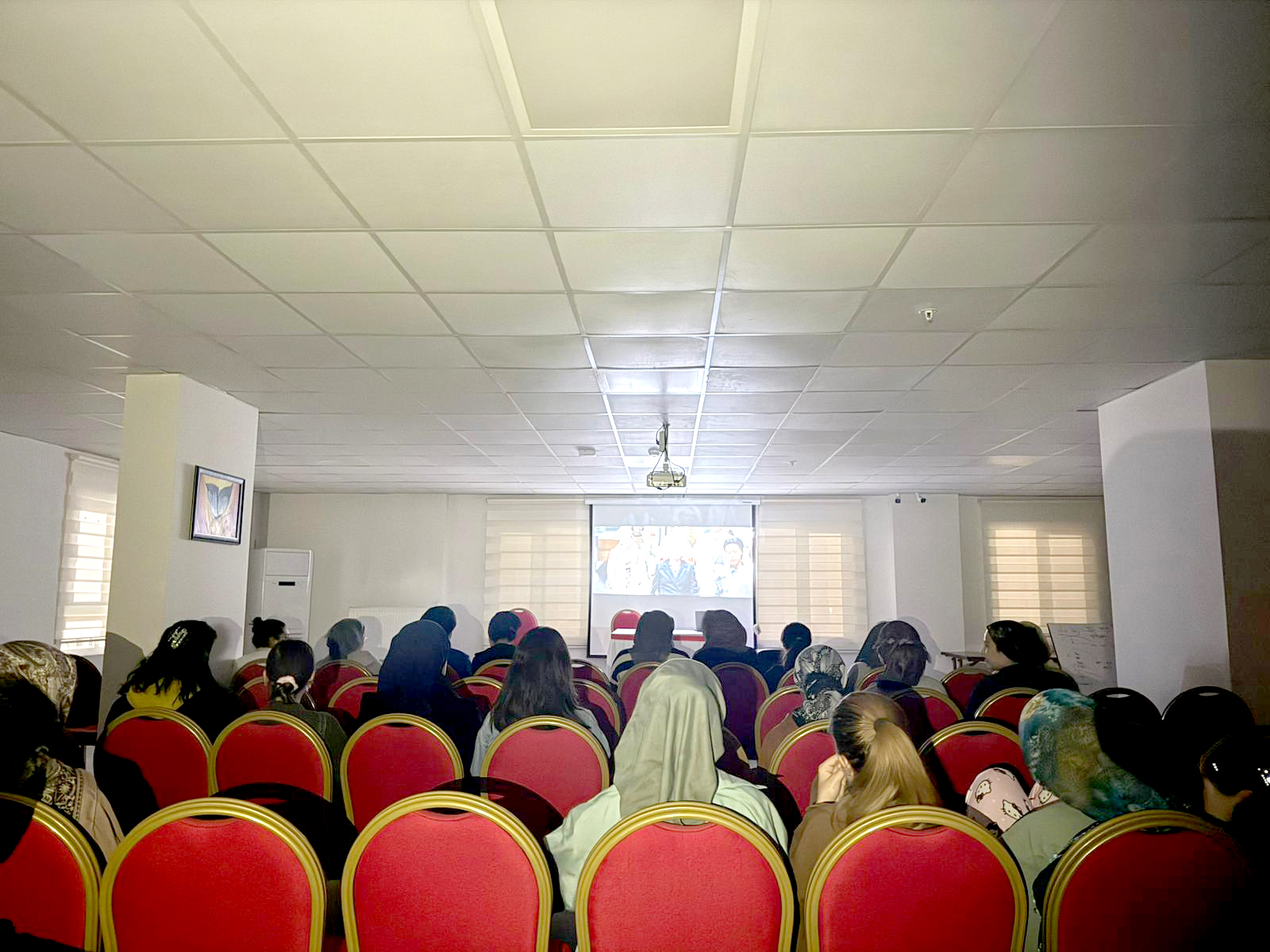 Yurtlarda Sinema Etkinlikleri Başladı